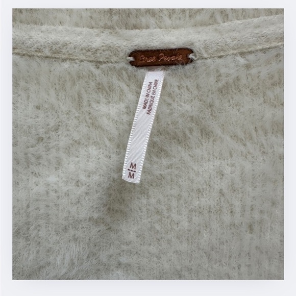 Free People “Moonbeam” Cropped Fuzzy Sweater – Ivory, Size M - Picture 7 of 8